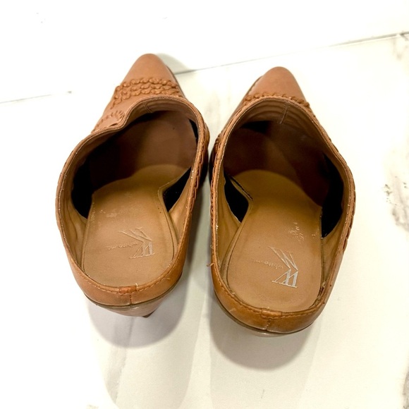 White Mountain Women's Bronco westernTan Slip-On Mules 7.5 W - Picture 7 of 7